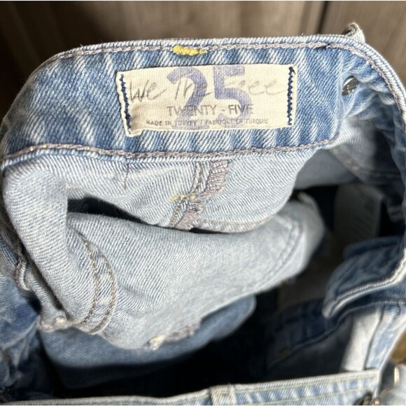 We The Free Denim Overall Shorts Shortalls Distressed Festival Concert Size 25 - Picture 2 of 10